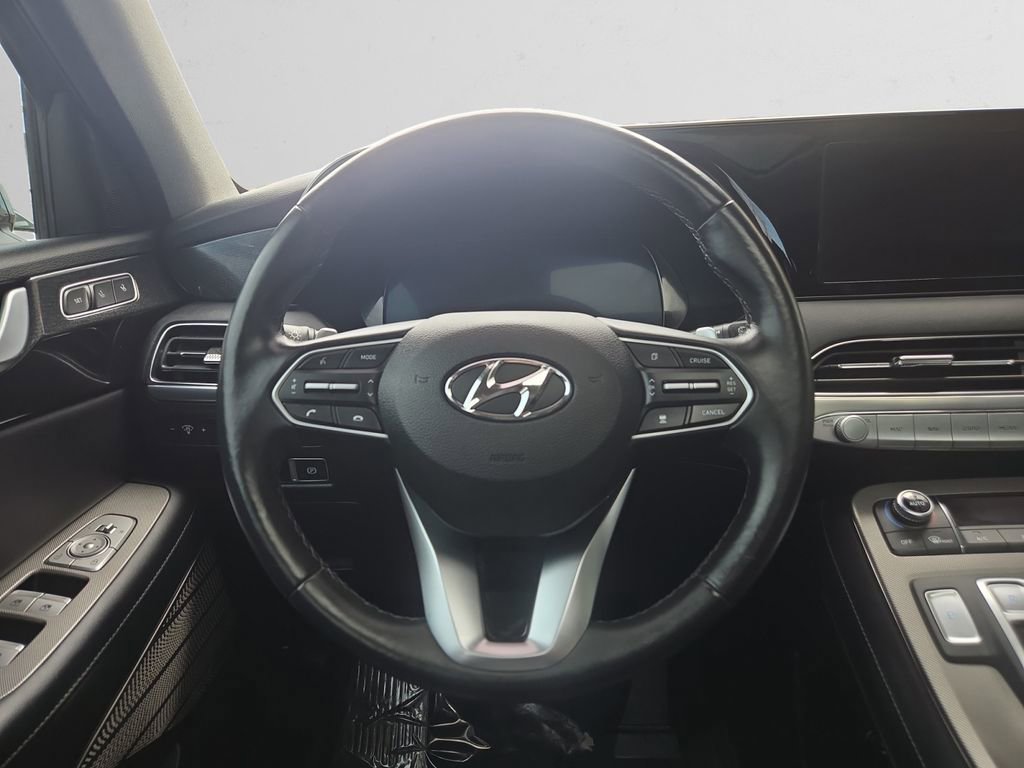 Used 2021 Hyundai Palisade Limited w/ Winter Package image 13