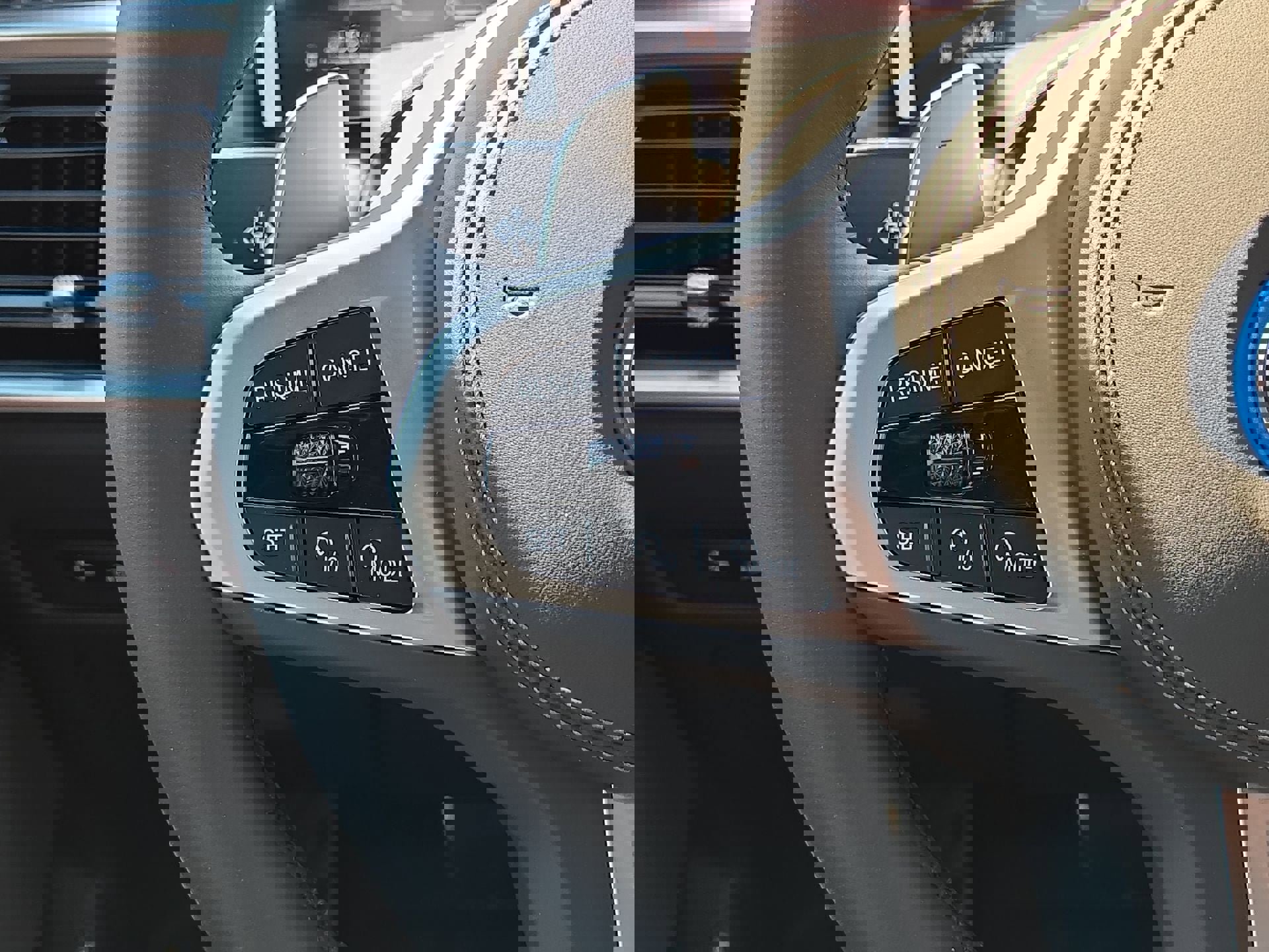 New 2026 BMW X5 xDrive50e image 21