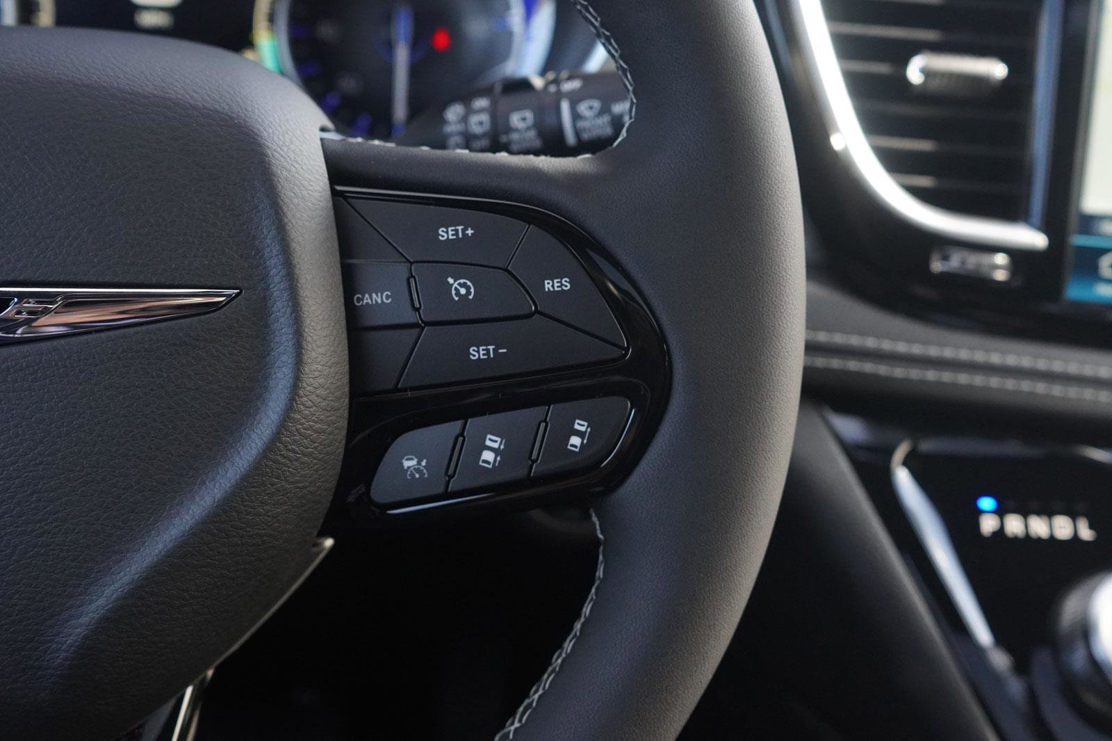 New 2026 Chrysler Pacifica Limited w/ S Appearance Package image 19