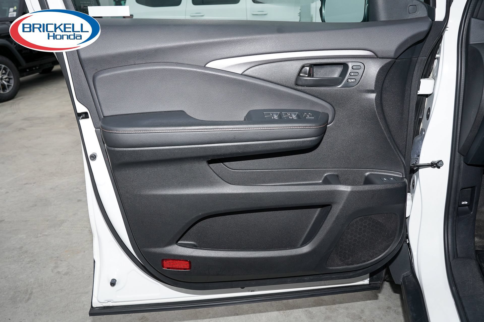 Used 2023 Honda Passport TrailSport image 12