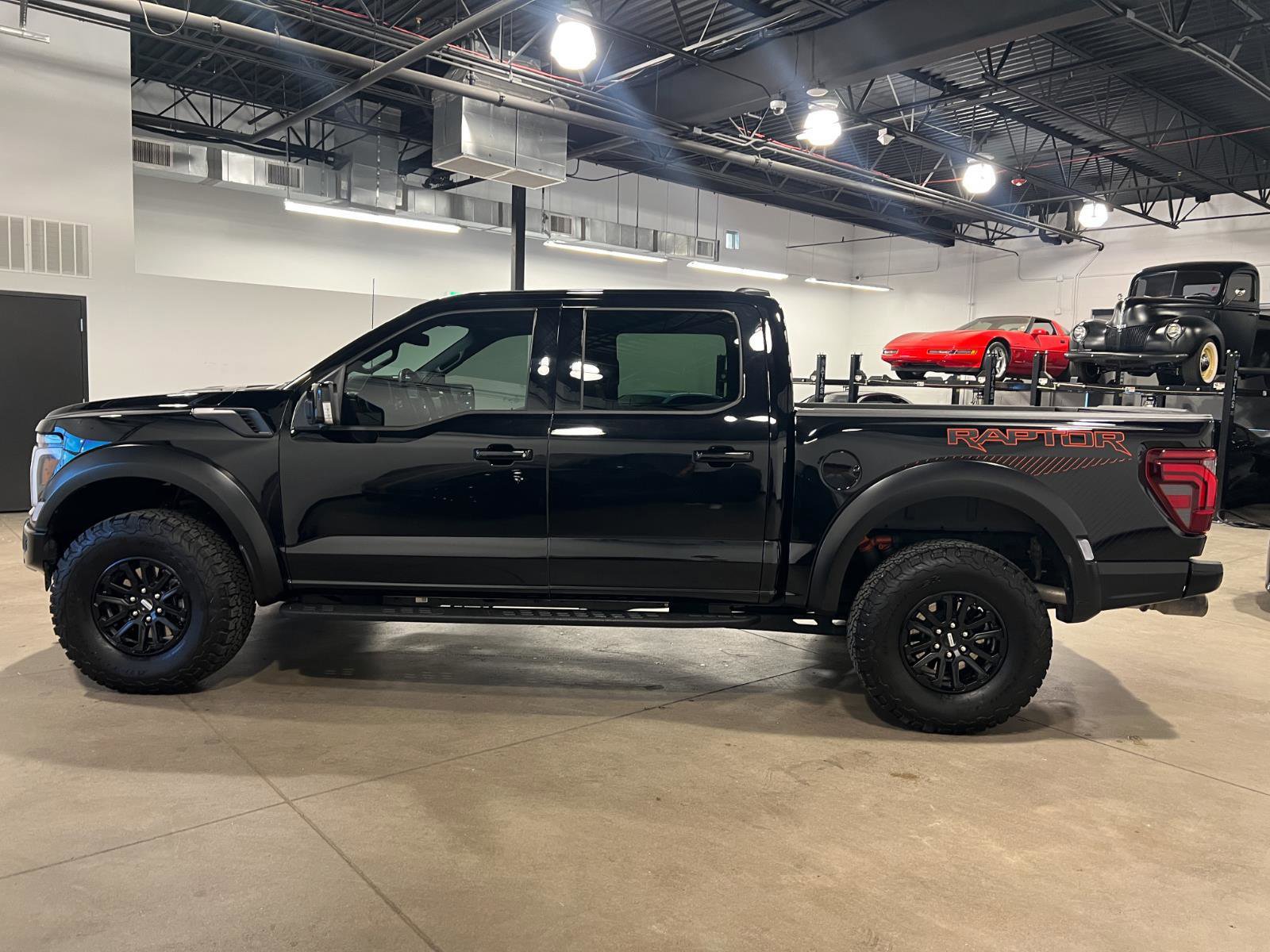 Used 2025 Ford F150 Raptor AWD/4WD image 6