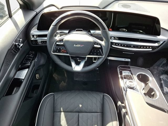 New 2026 Cadillac Lyriq V AWD/4WD image 11