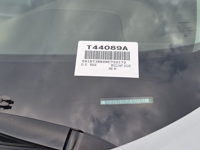 Used 2022 Nissan Rogue SV AWD/4WD image 17