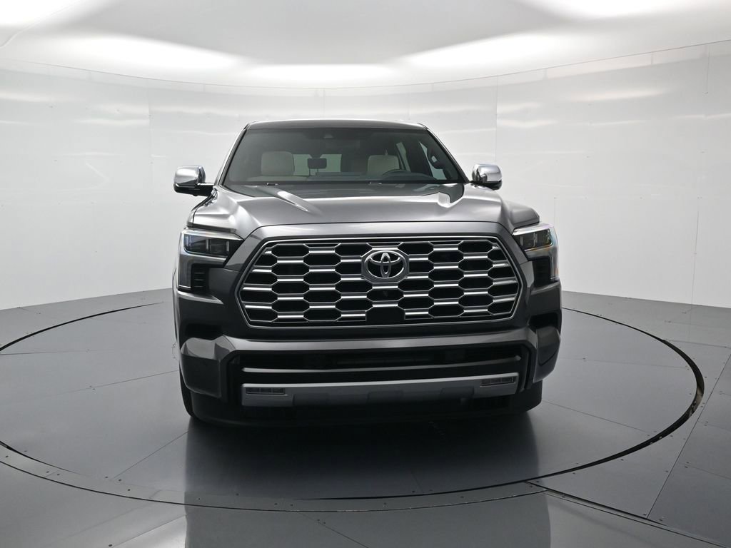 Used 2025 Toyota Sequoia Capstone image 33