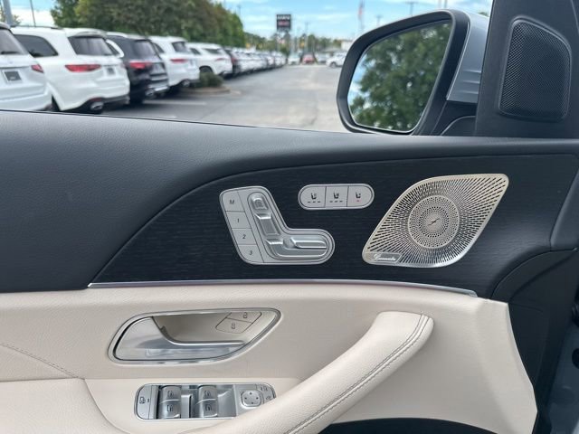 Used 2025 Mercedes-Benz GLS 450 4MATIC image 21