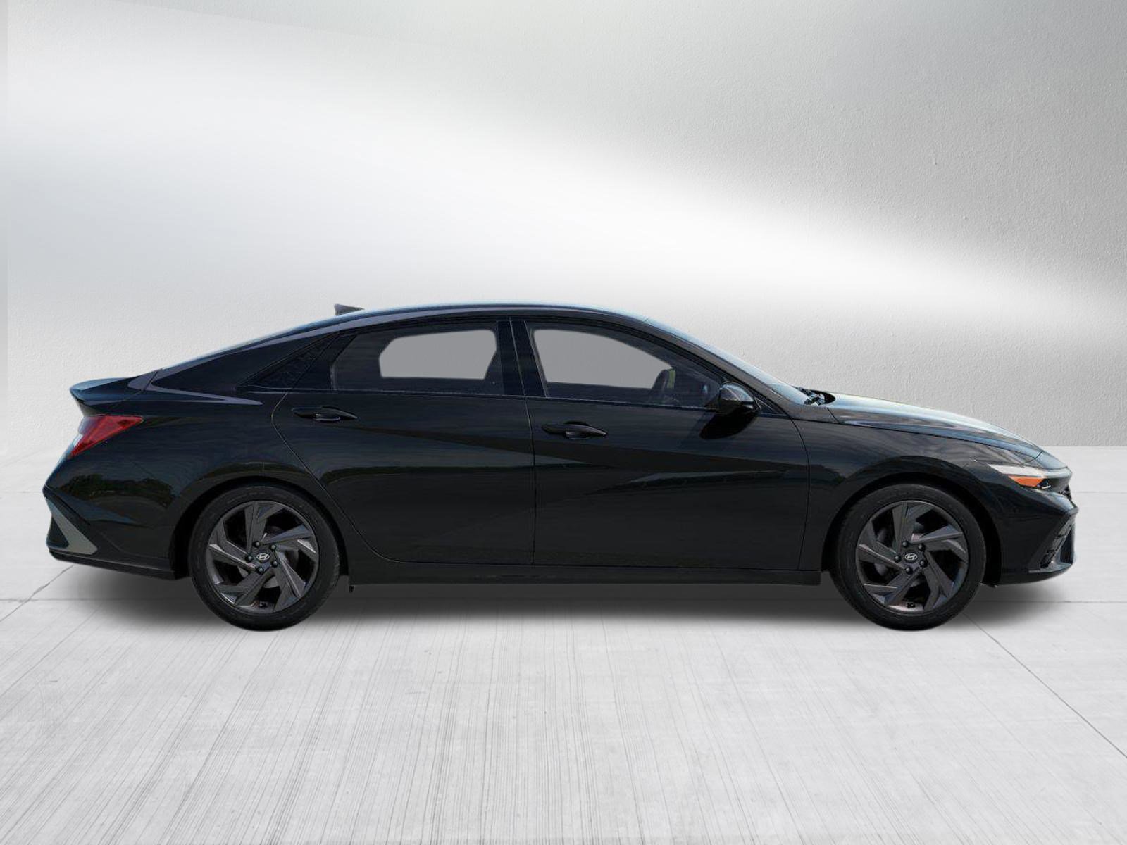 New 2026 Hyundai Elantra Sport image 7