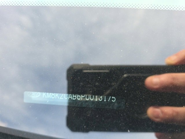 Used 2023 Hyundai Kona SE image 7