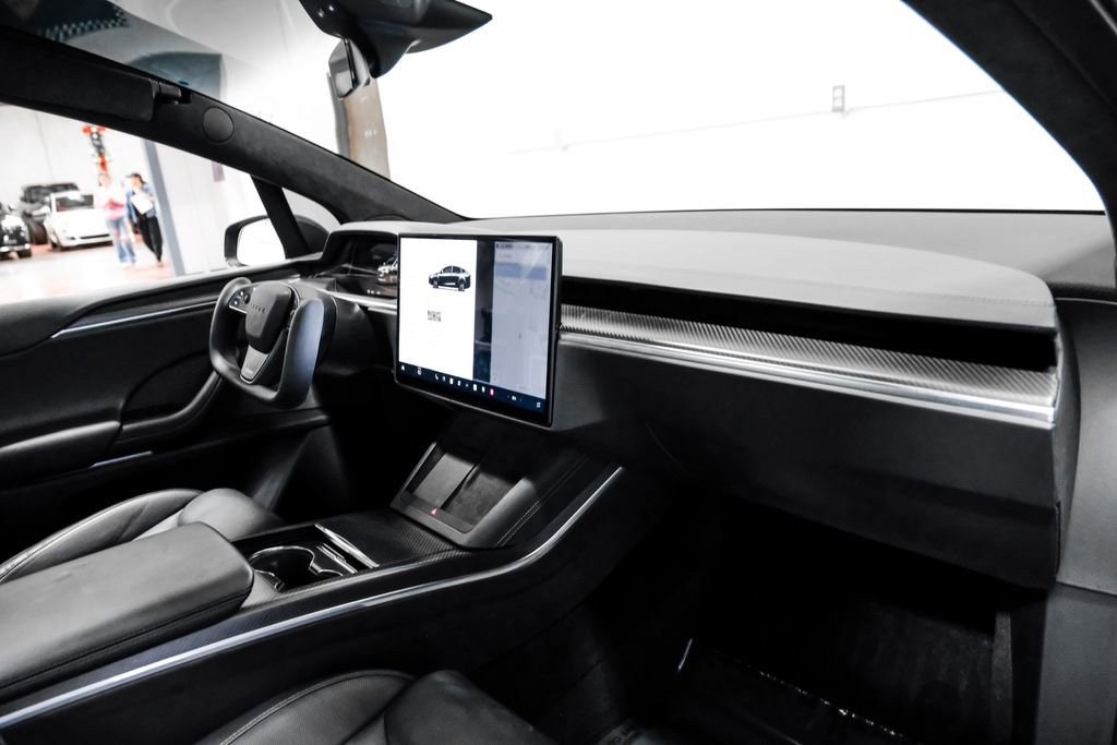 Used 2023 Tesla Model X Plaid image 16