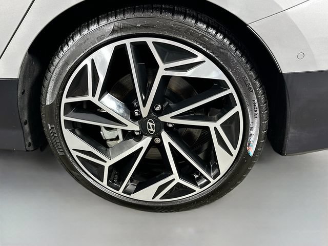 Used 2024 Hyundai Ioniq 6 Limited AWD/4WD image 33