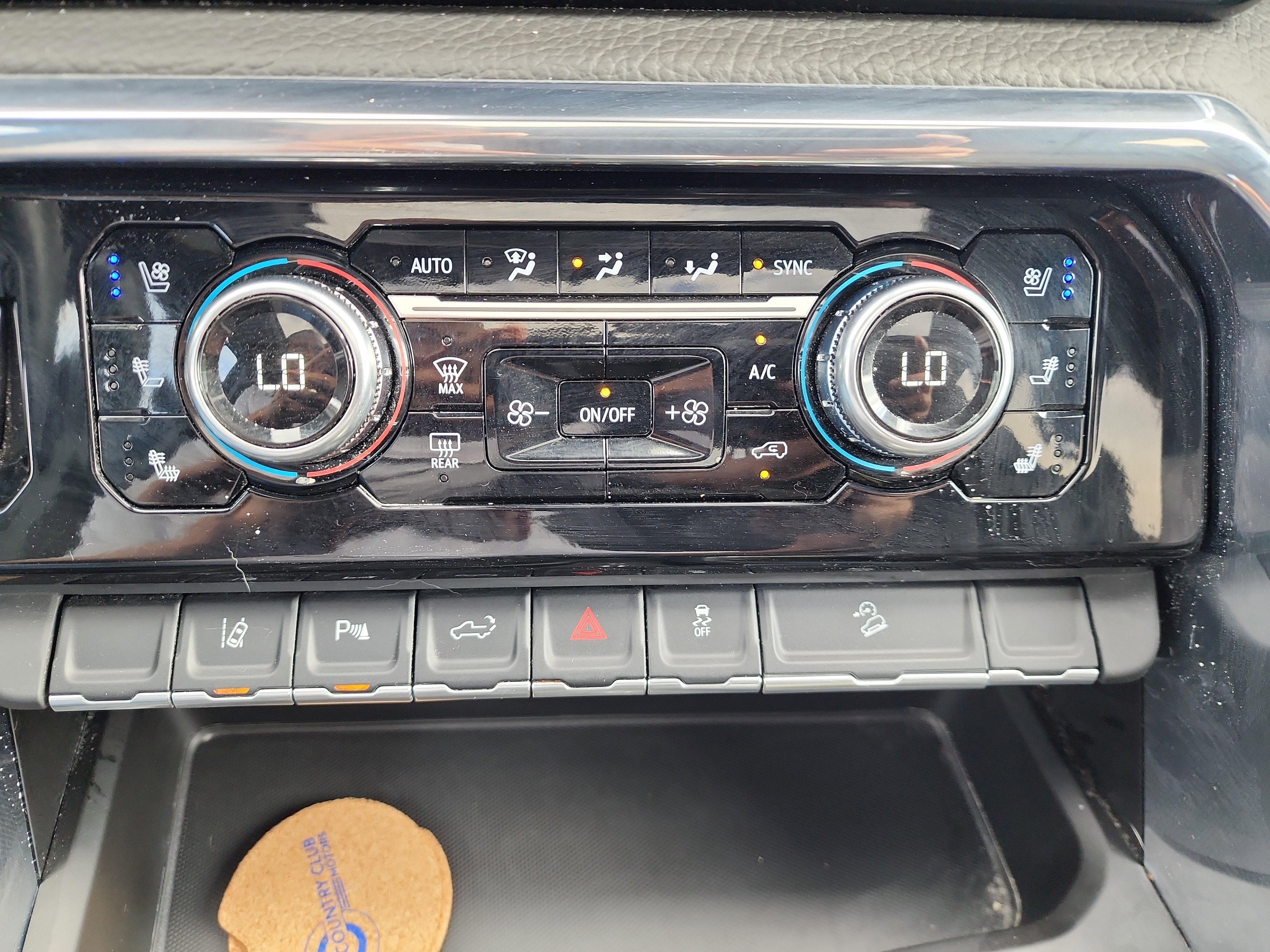 Certified 2024 GMC Sierra 2500 Denali w/ Denali Reserve Package image 18