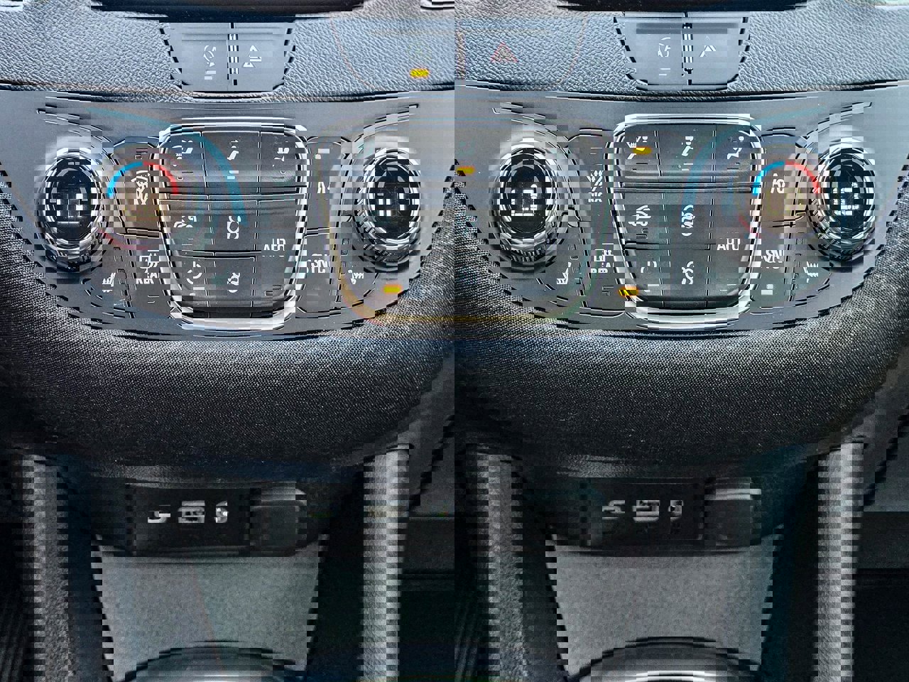 Used 2024 Chevrolet Malibu LT image 17