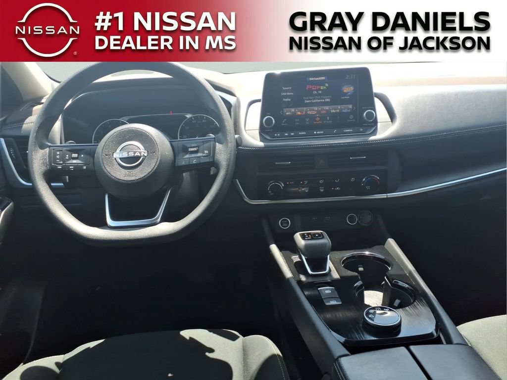 Used 2023 Nissan Rogue S AWD/4WD image 9