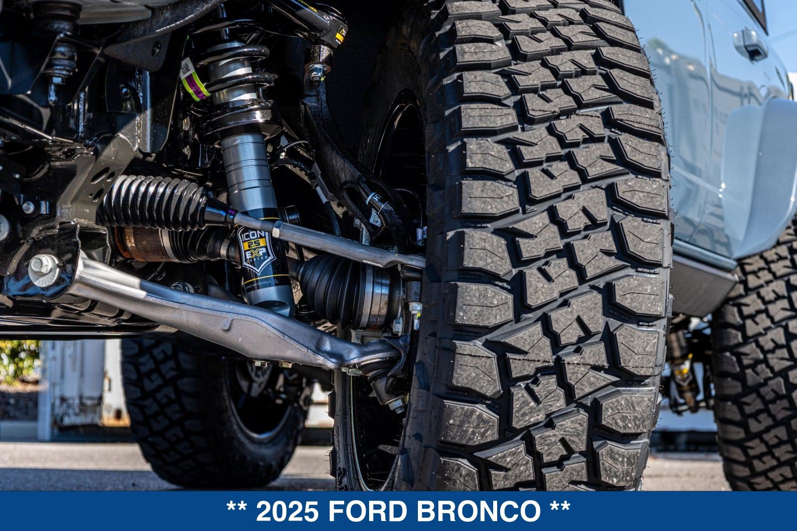 Used 2025 Ford Bronco Badlands AWD/4WD image 30