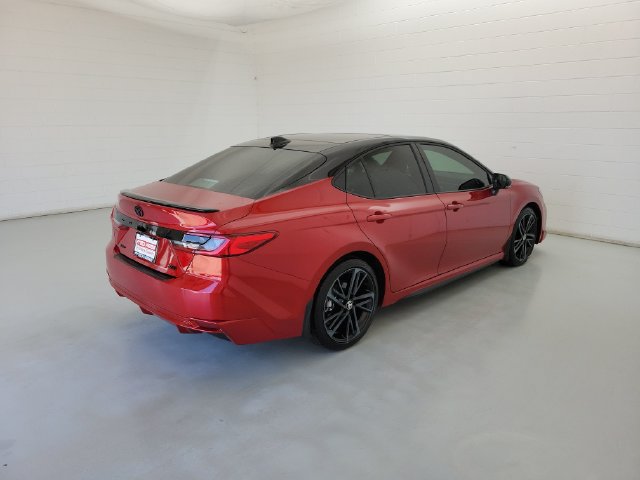 Used 2026 Toyota Camry XSE FWD image 5