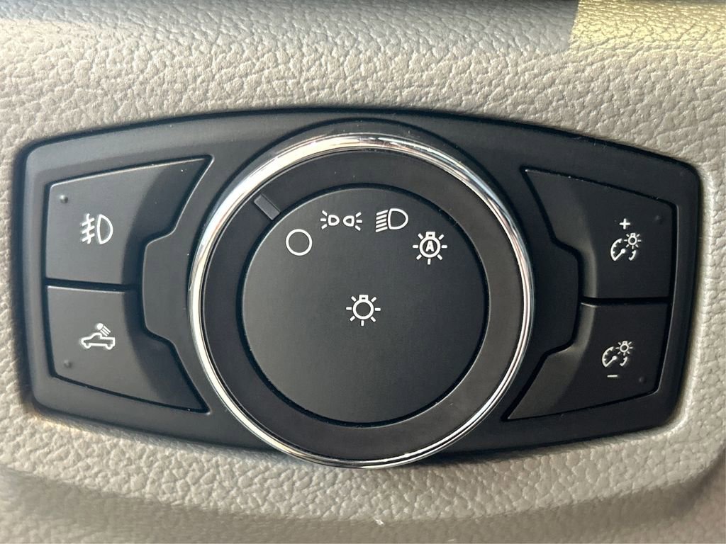 Used 2018 Ford F150 XLT image 25