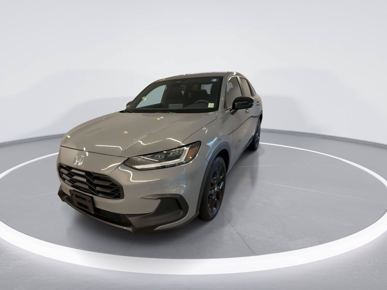 Used 2025 Honda HR-V Sport image 3