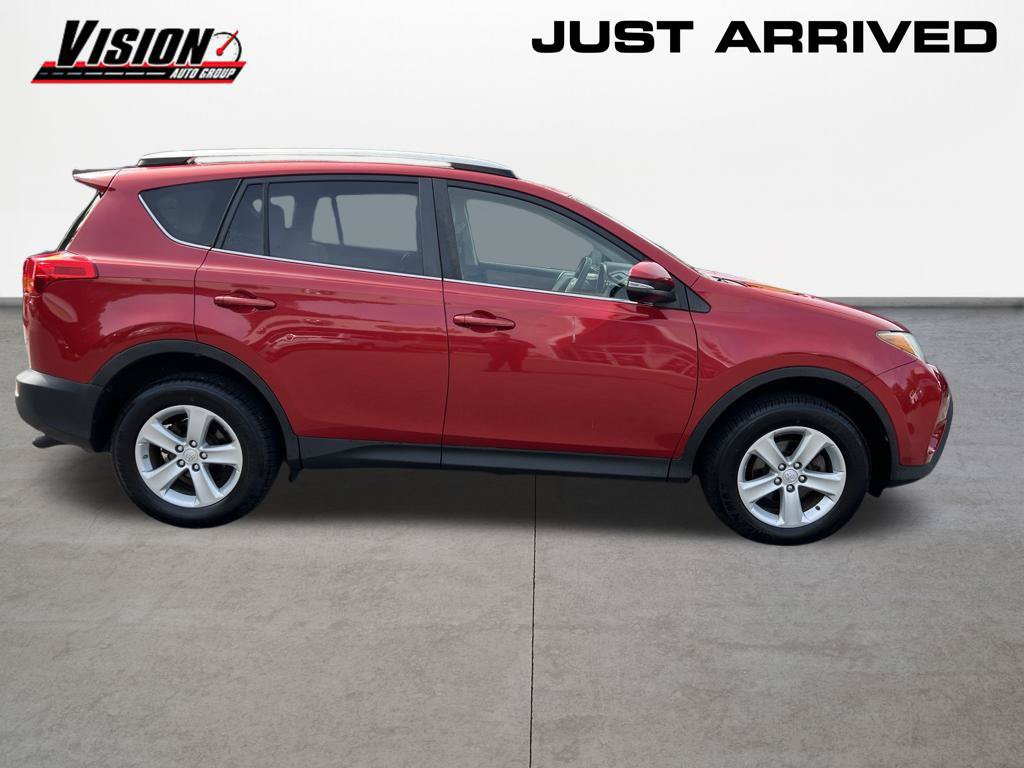 Used 2014 Toyota RAV4 XLE AWD/4WD image 6