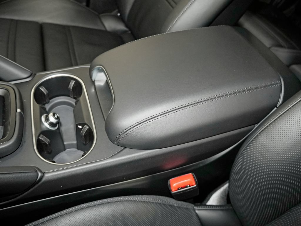 Certified 2023 Porsche Cayenne AWD/4WD image 35