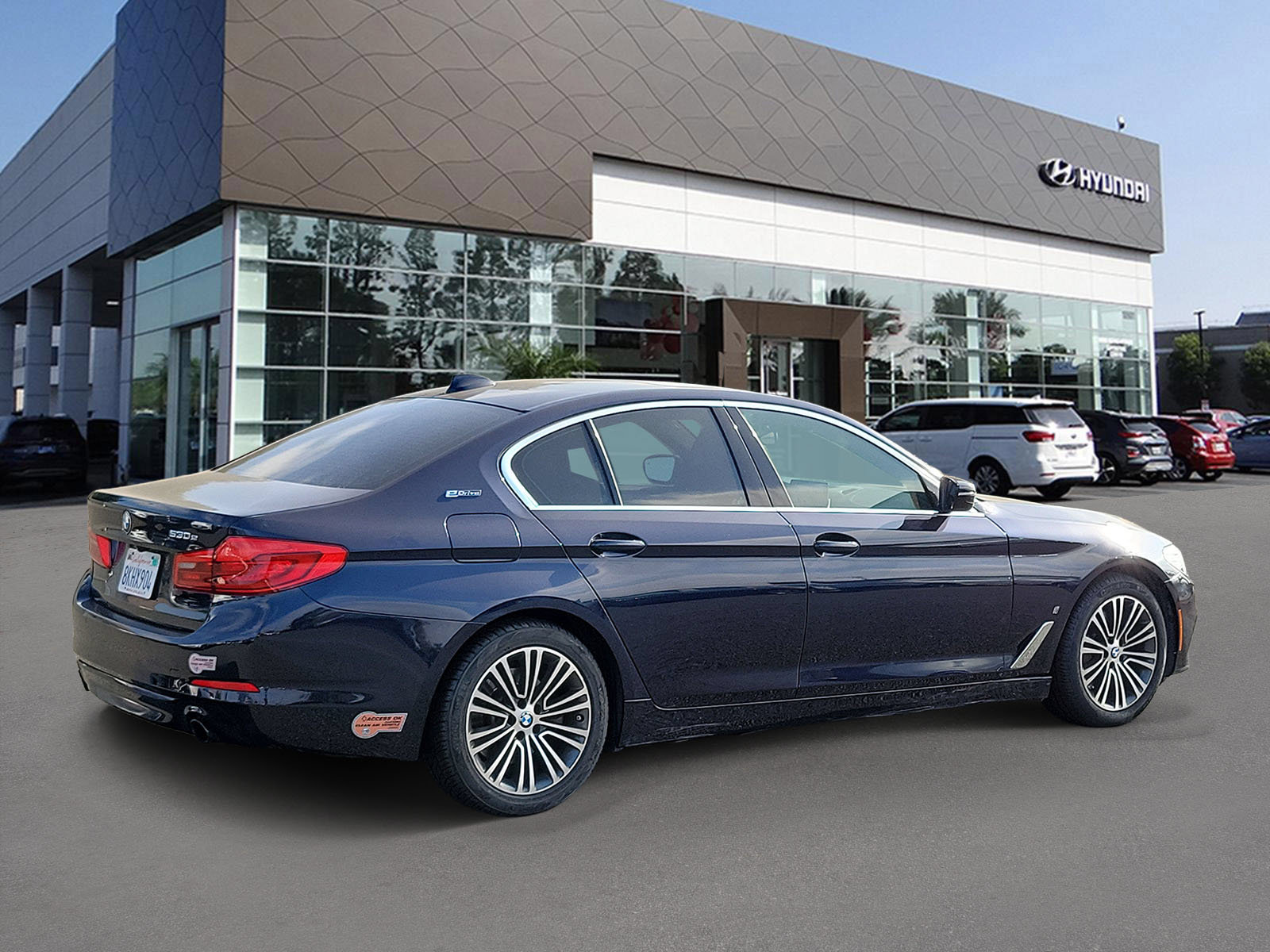 Used 2019 BMW 530e RWD image 2
