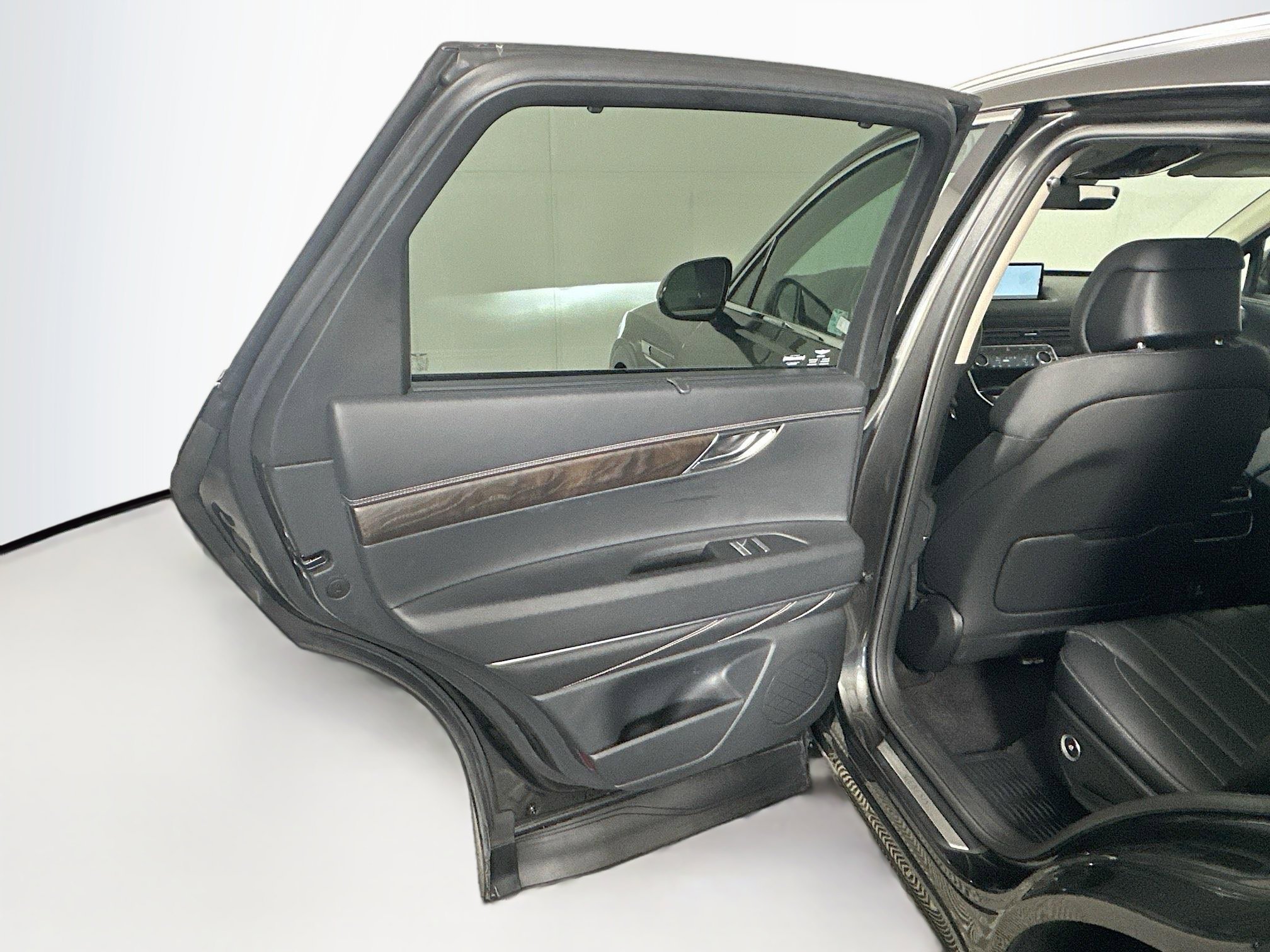 Used 2024 Genesis GV80 3.5T image 26