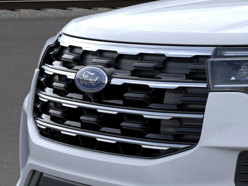 New 2026 Ford Explorer Active AWD/4WD image 17