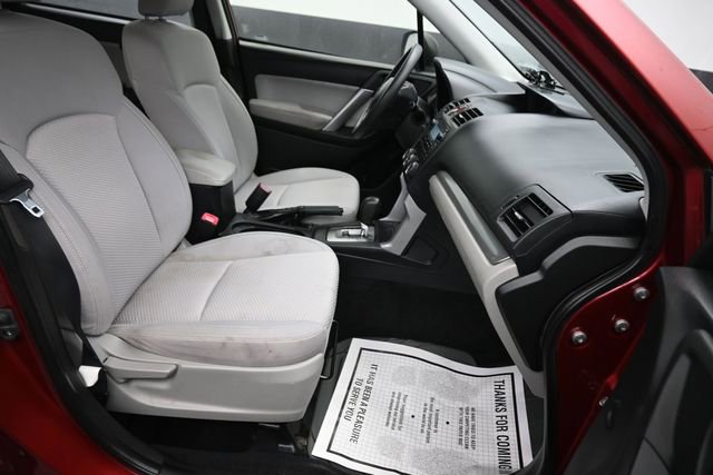 Used 2015 Subaru Forester 2.5i AWD/4WD image 9