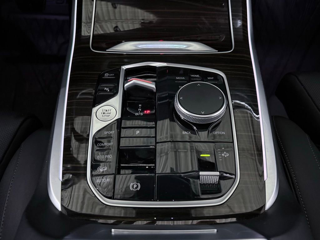 Used 2023 BMW X7 xDrive40i w/ M Sport Package image 38