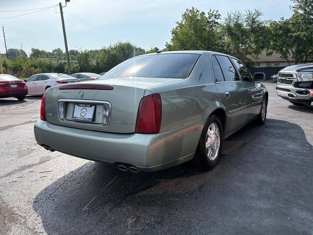 Used 2005 Cadillac De Ville w/ Trunk Convenience Package FWD image 4