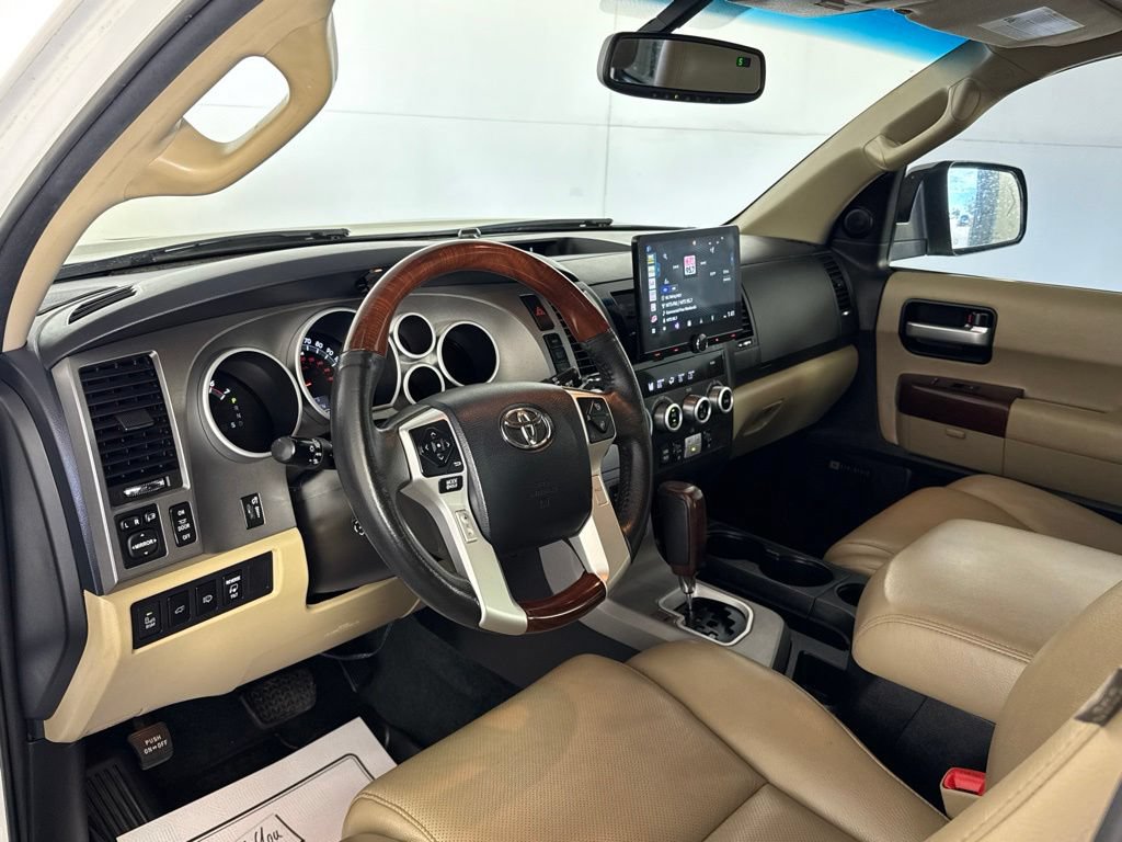 Used 2017 Toyota Sequoia Platinum AWD/4WD image 16