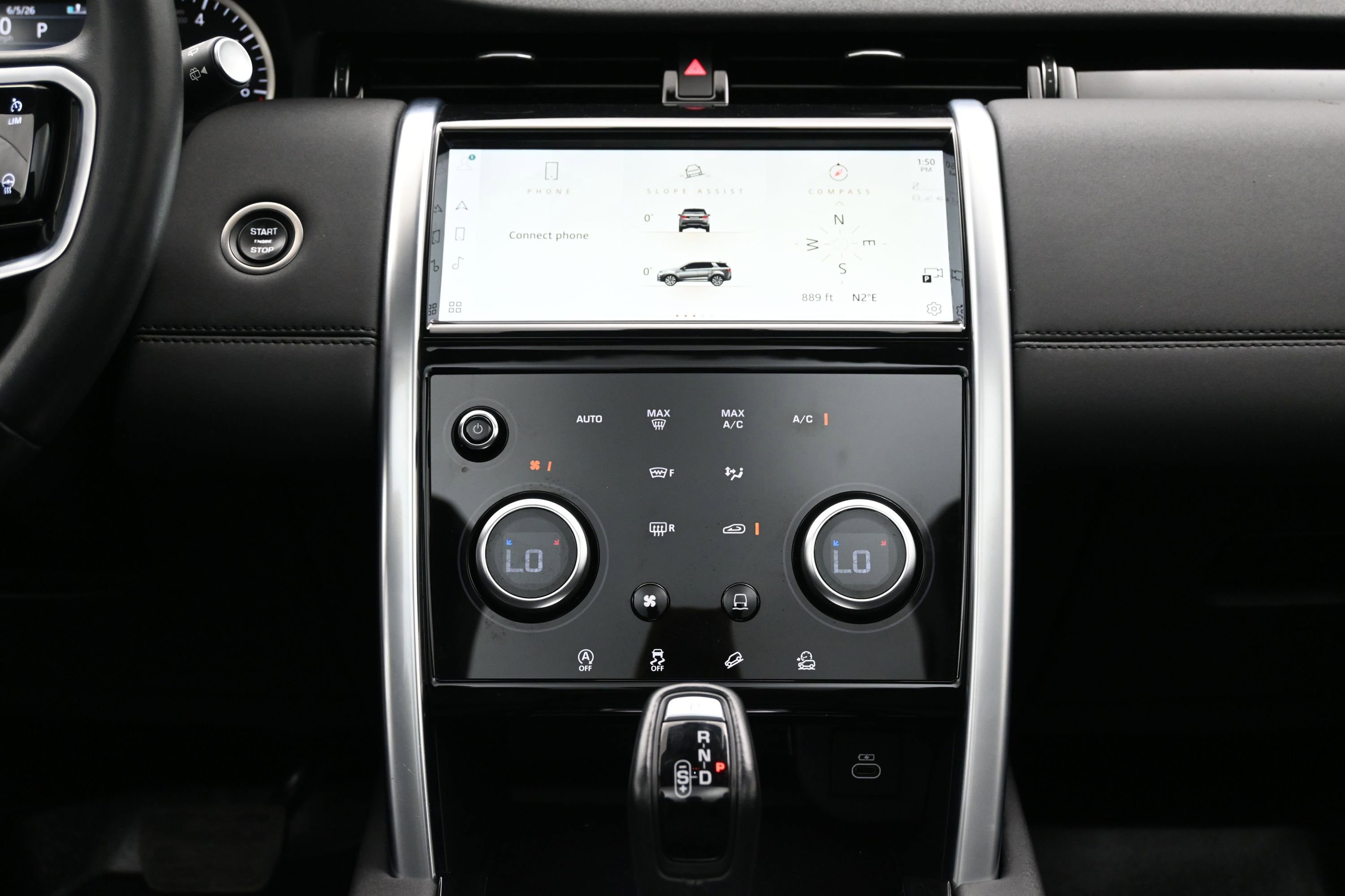 Used 2023 Land Rover Discovery Sport SE AWD/4WD image 17