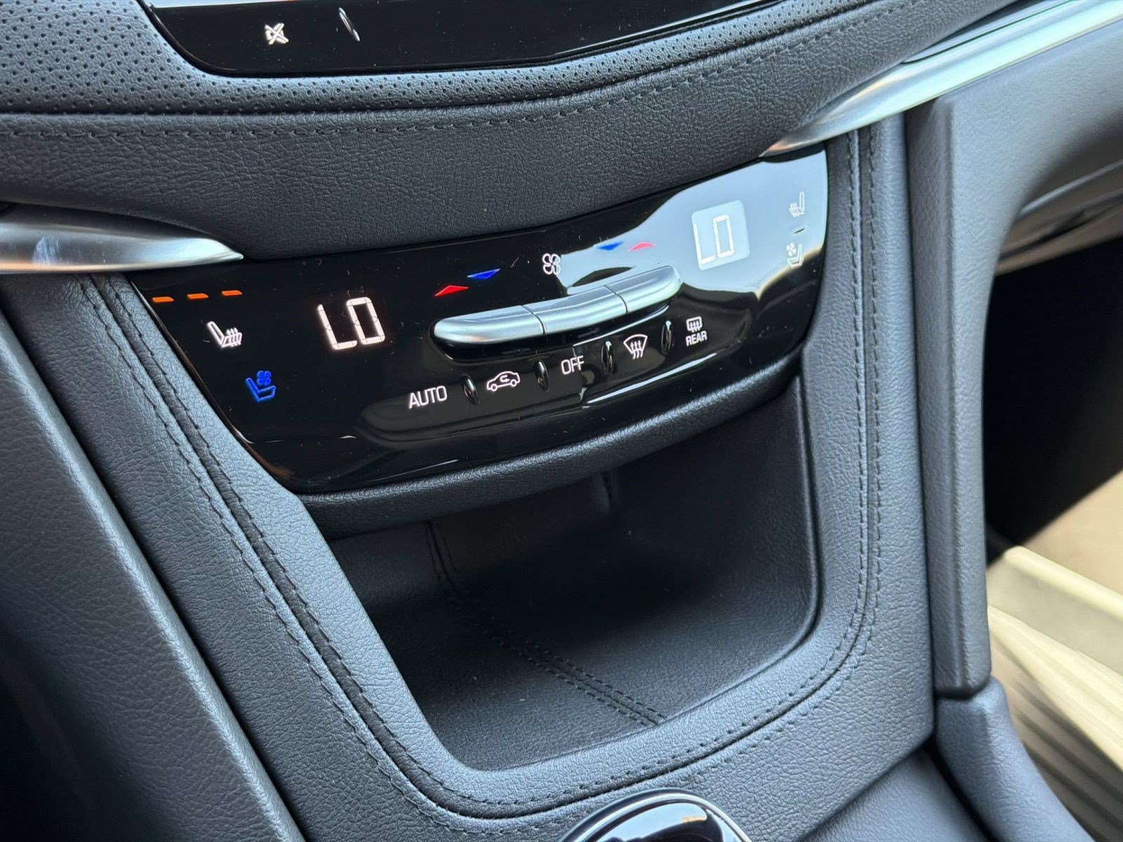 New 2026 Cadillac XT5 Premium Luxury w/ Driver Assist Package FWD image 18