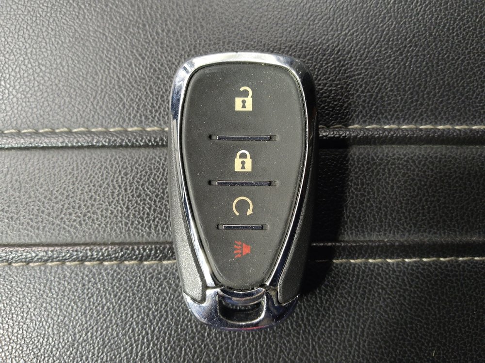 Used 2023 Chevrolet Blazer LT image 32