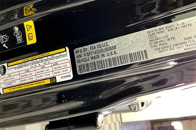 New 2025 Jeep Gladiator Sport image 9