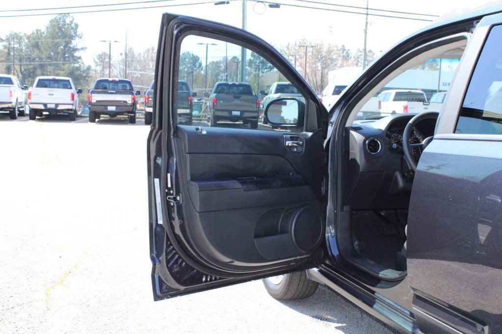Used 2016 Jeep Compass Sport w/ Power Value Group image 27