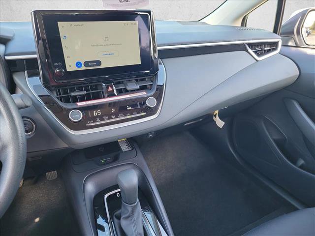 Used 2025 Toyota Corolla LE image 21