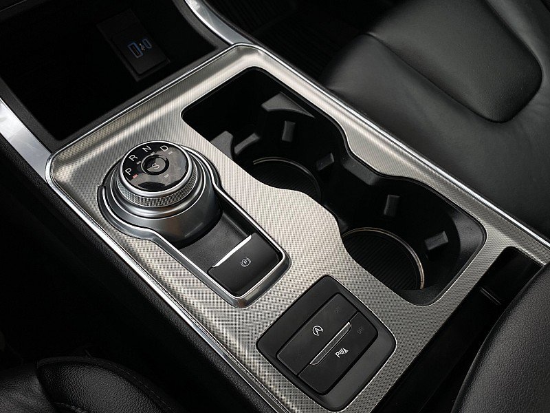 Certified 2022 Ford Edge Titanium w/ Cargo Accessory Package image 47