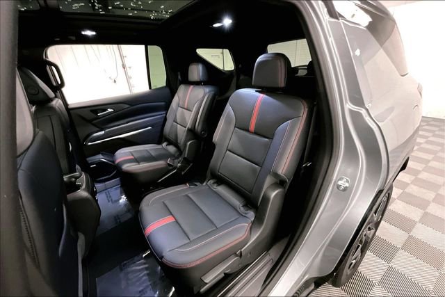 Used 2026 Chevrolet Traverse RS image 25