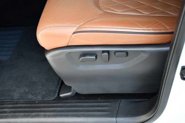 Certified 2024 INFINITI QX80 Sensory w/ Cargo Package AWD/4WD image 35