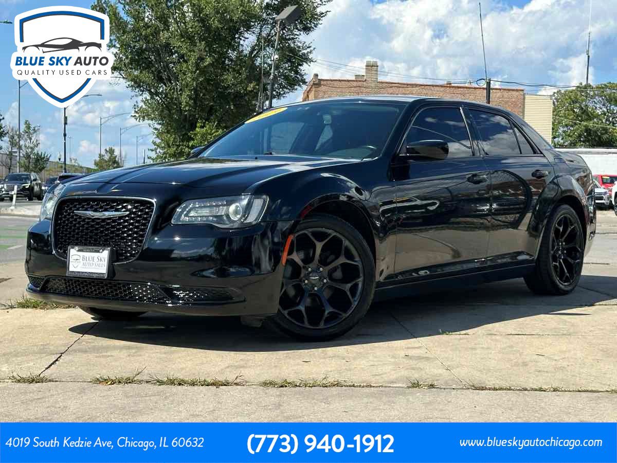 Used 2019 Chrysler 300 Touring w/ Sport Appearance Package RWD image 1