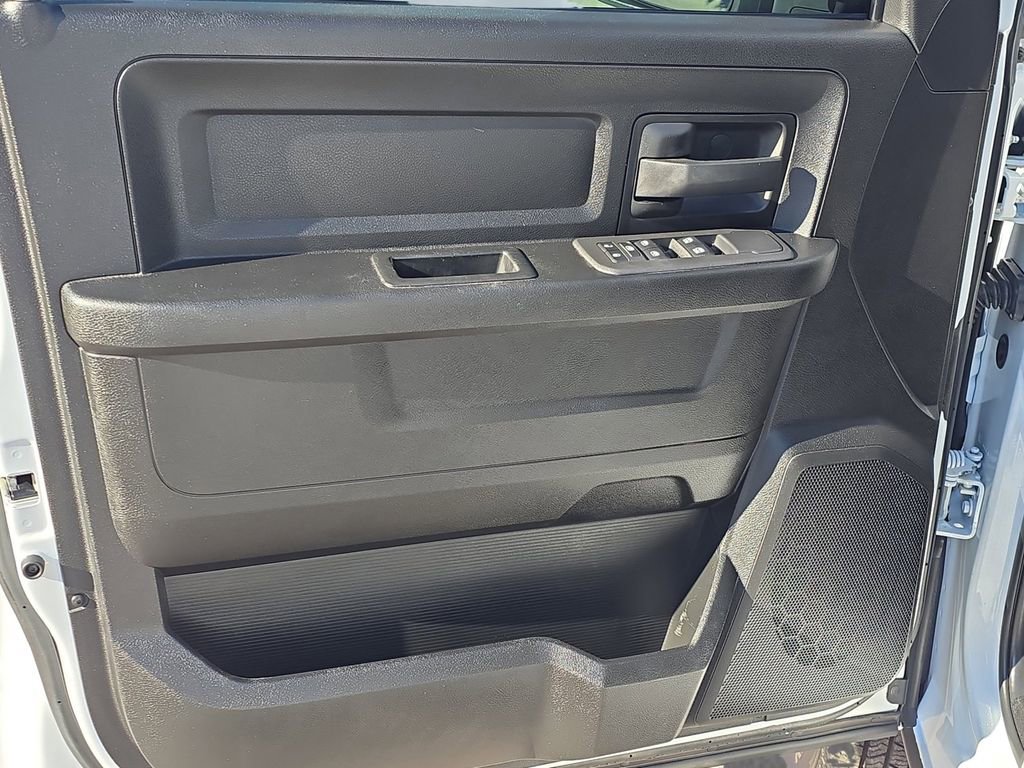 Used 2025 RAM 3500 Tradesman w/ Chrome Appearance Group image 13