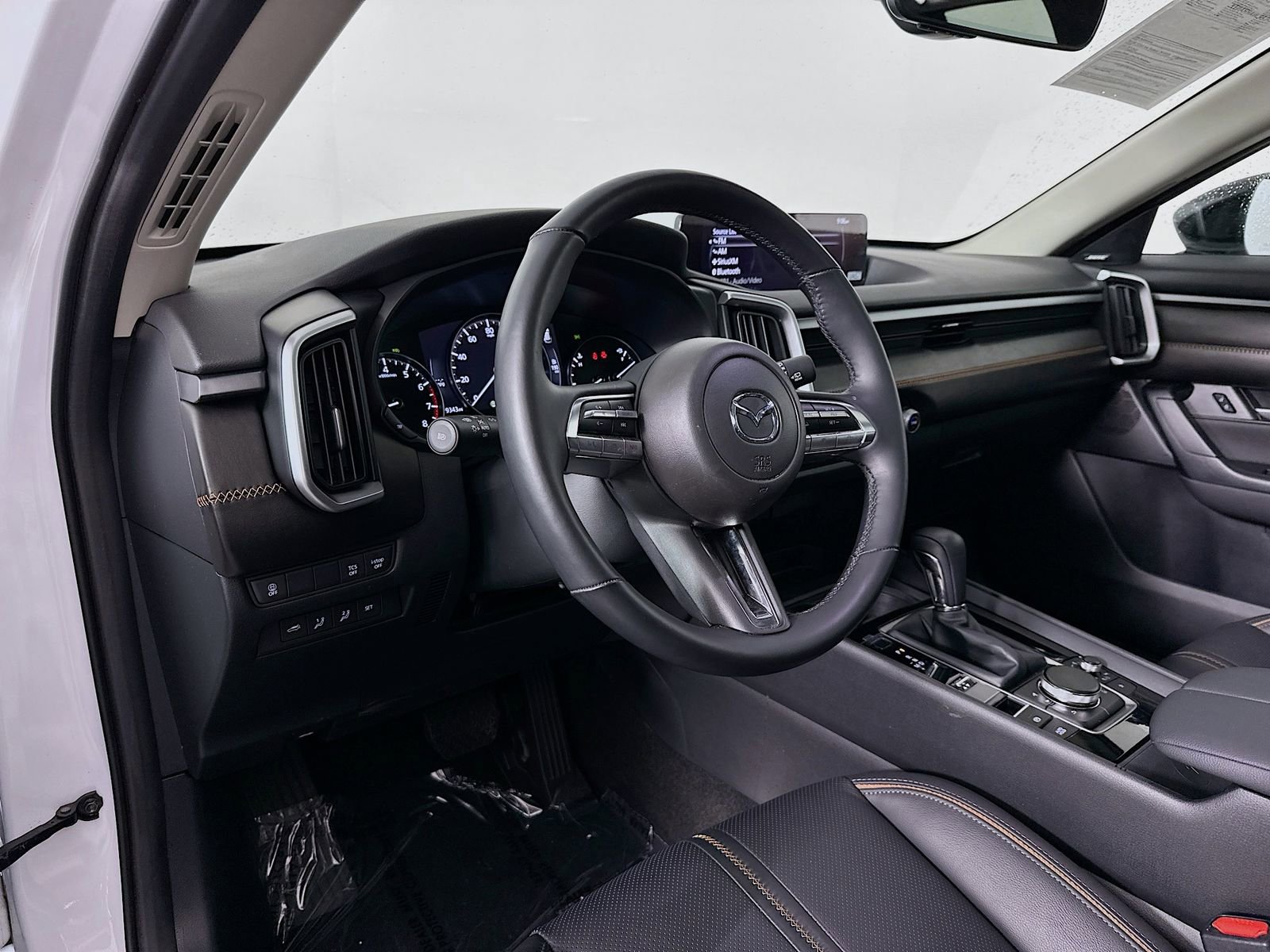 Certified 2025 MAZDA CX-50 AWD 2.5 Turbo w/ Premium Pkg image 9