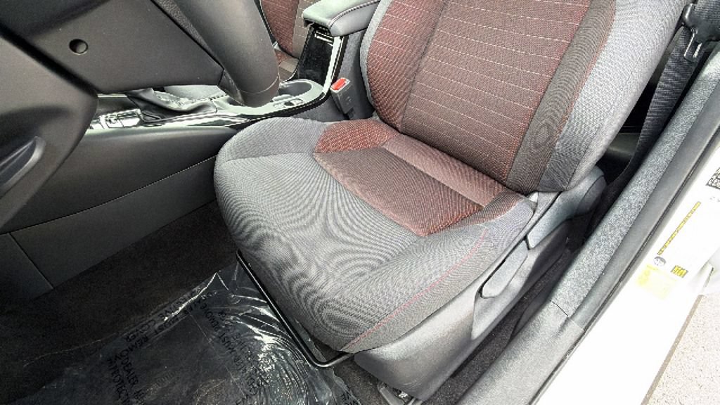 Certified 2025 Toyota Corolla SE FWD image 19