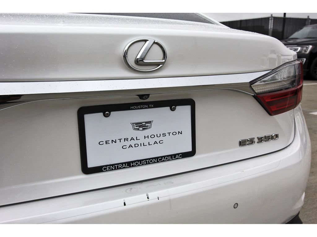 Used 2017 Lexus ES 350 w/ Luxury Package FWD image 29