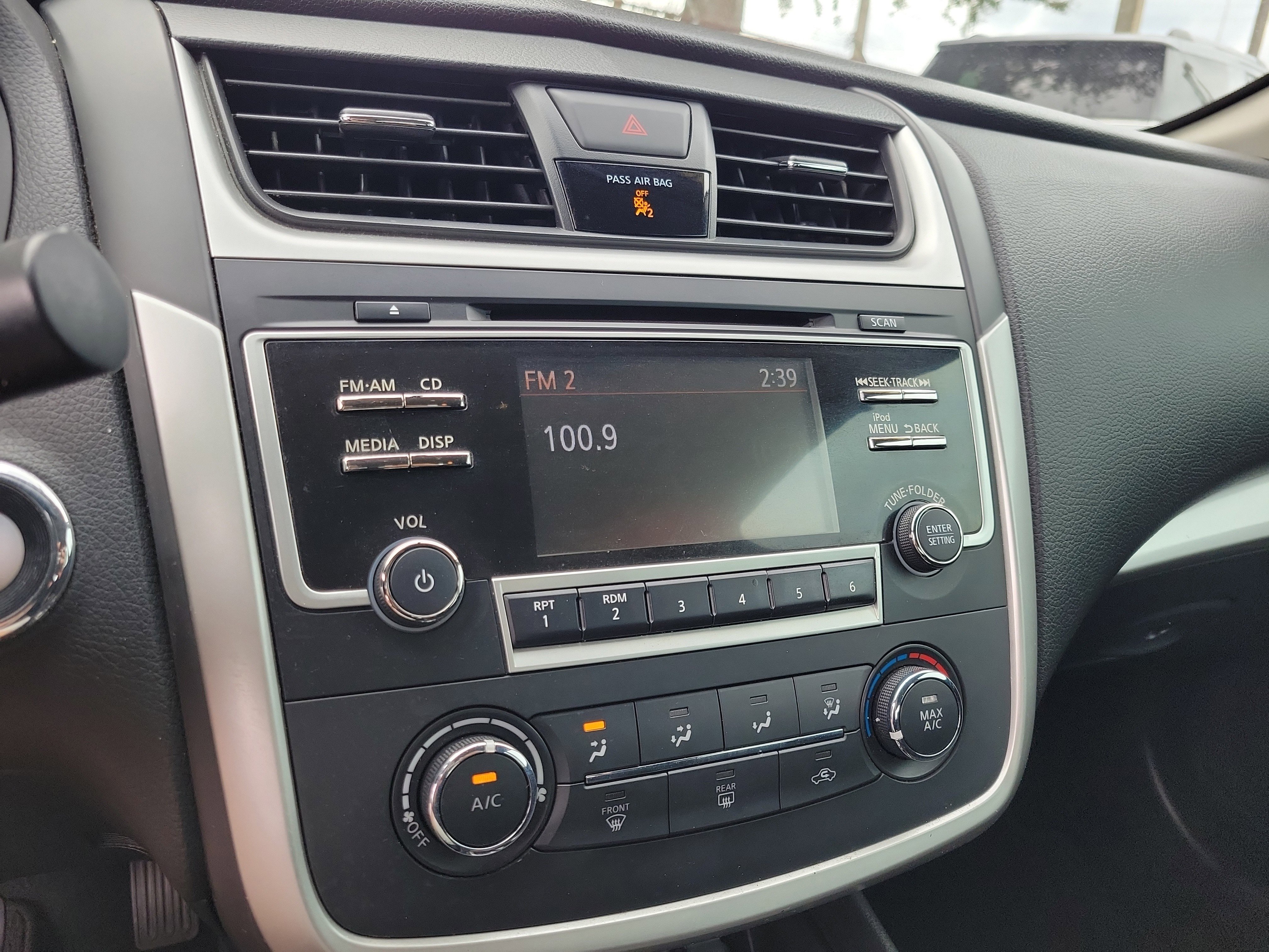 Used 2017 Nissan Altima 2.5 S w/ Power Driver Seat Package image 16