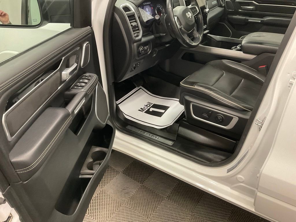 Used 2020 RAM 1500 Laramie image 4