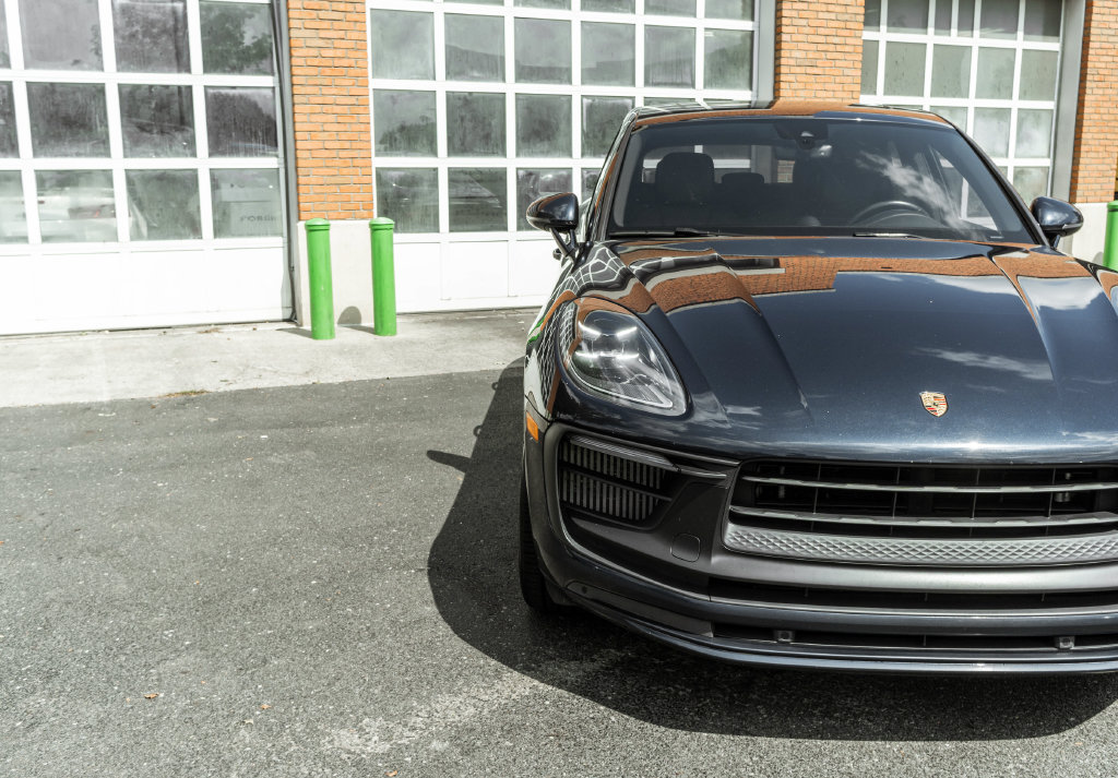 Used 2022 Porsche Macan GTS w/ Premium Package Plus AWD/4WD image 37