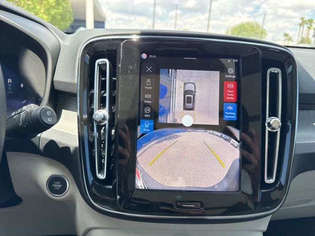 New 2026 Volvo XC40 B5 Plus w/ Climate Package image 29