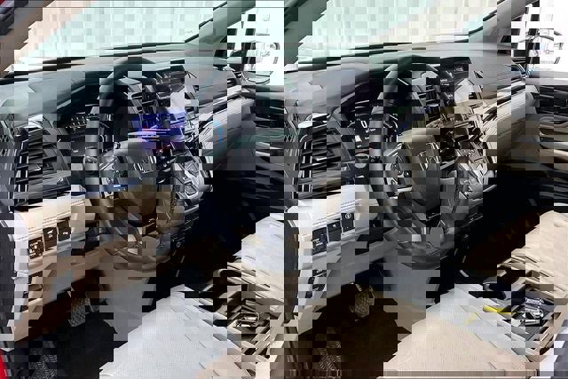 Certified 2024 Honda Odyssey Elite image 17