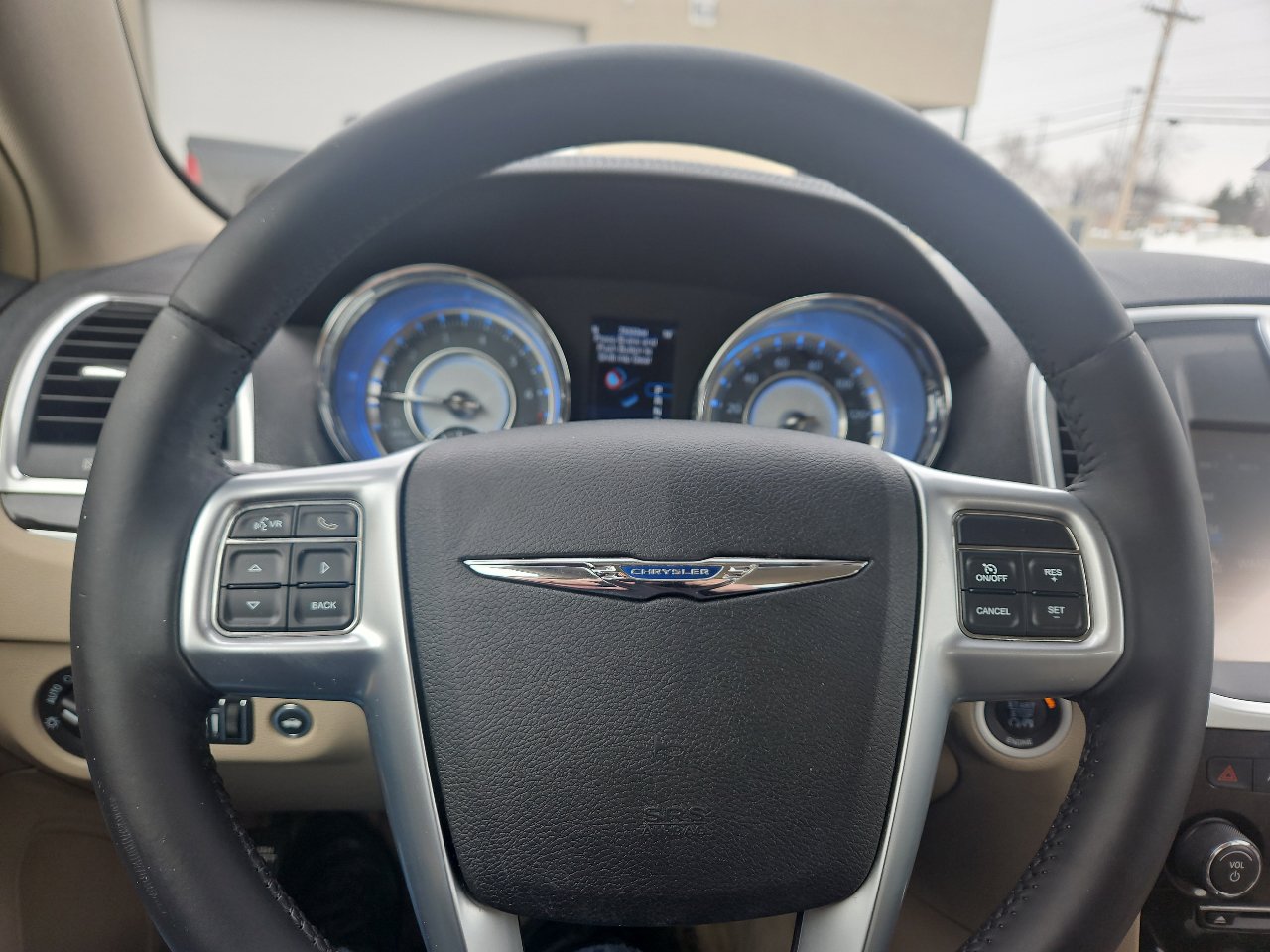 Used 2013 Chrysler 300 RWD image 26