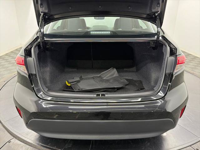 Certified 2026 Toyota Corolla LE FWD image 15